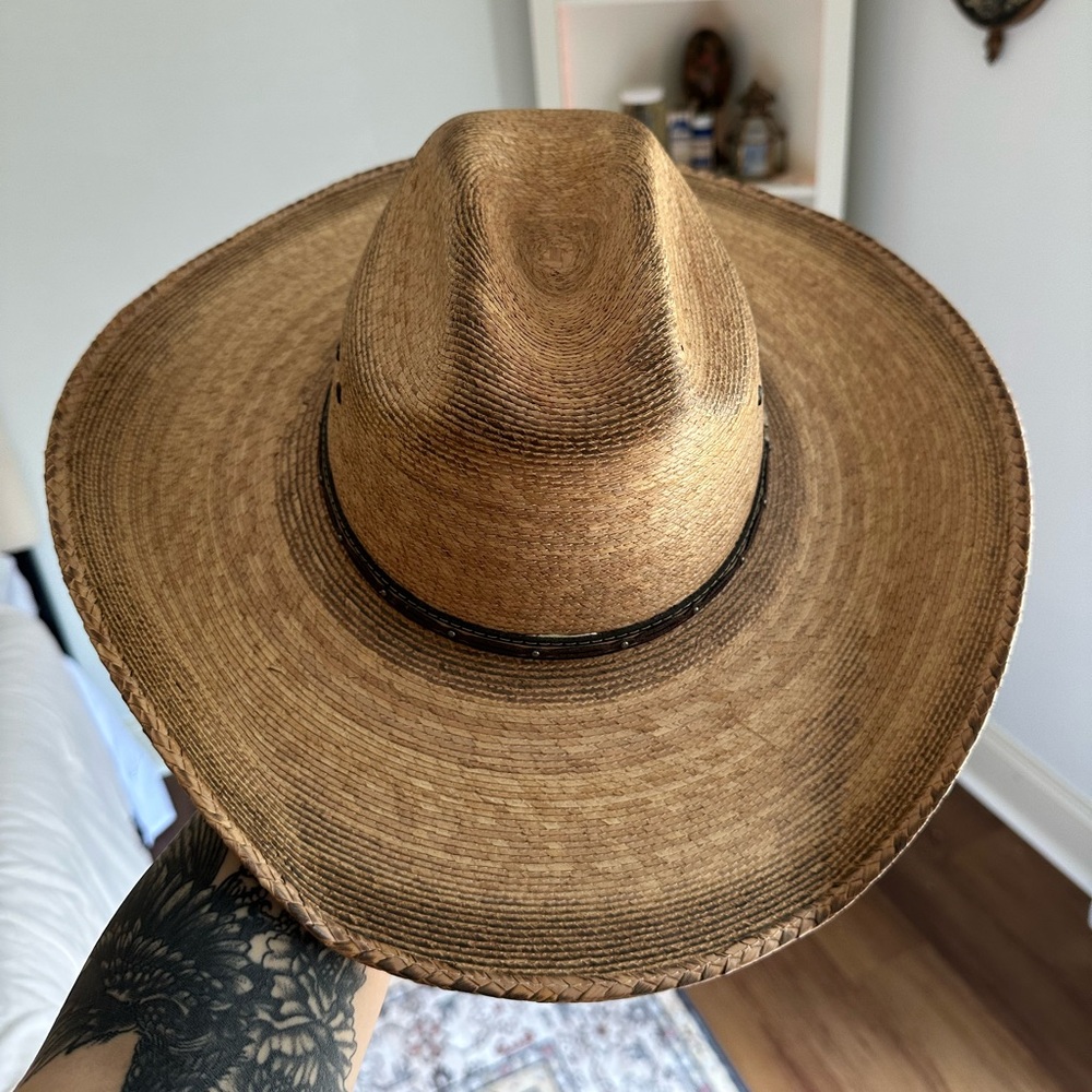 Classic Brown Straw Cowboy Hat